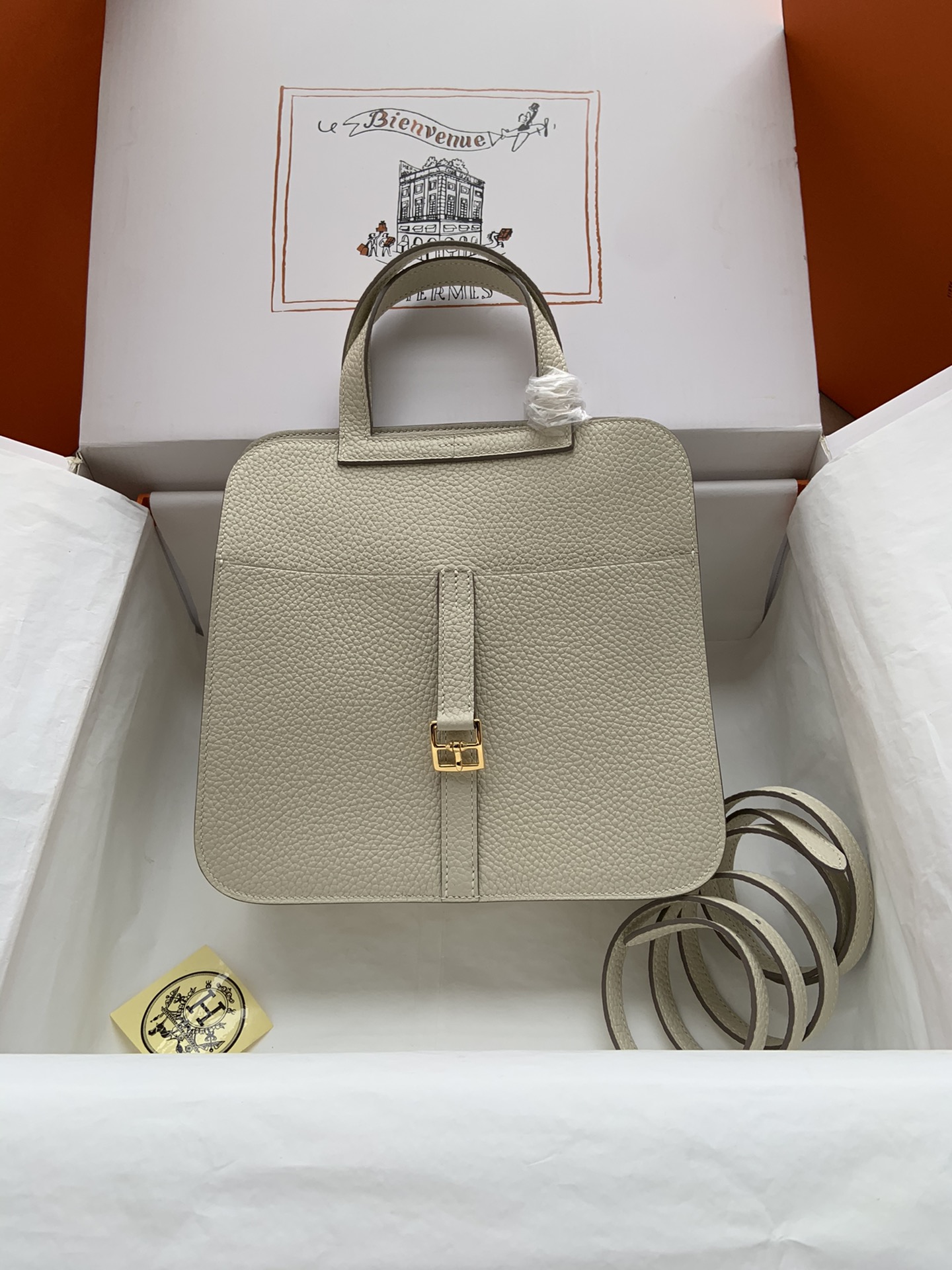 Hermes Halzan 25 Handbag Shoulder Bag In Pearl Grey Clemence Leather